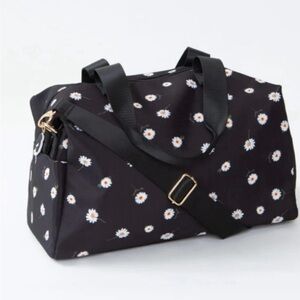 ALICE+OLIVIA Daisy Print Weekender Adjustable Strap Top Zip w Handle Duffle Bag